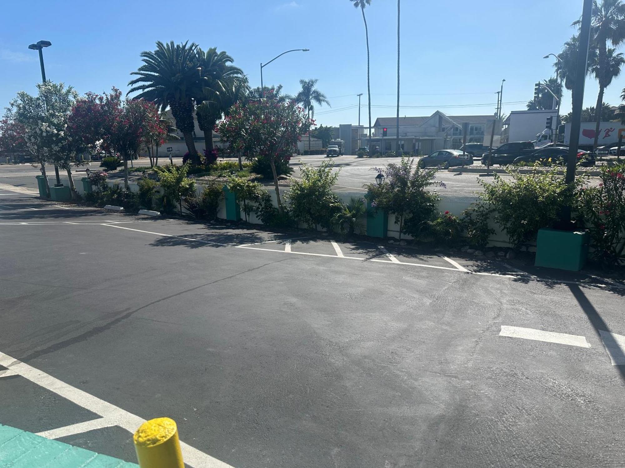 Super 8 By Wyndham Oceanside Downtown Hotel Екстериор снимка